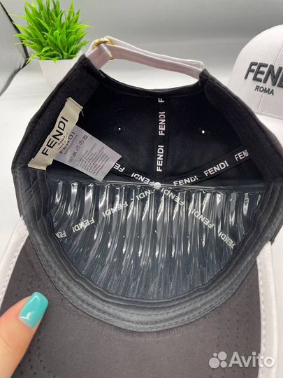 Бейсболка, кепка Fendi