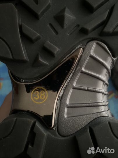 Ботинки женские зимние 38 размера