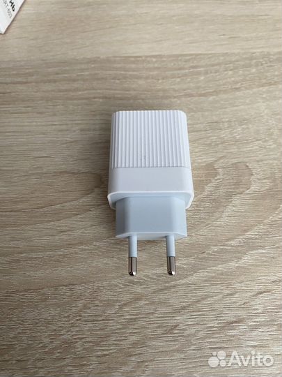Блок питания для телефона