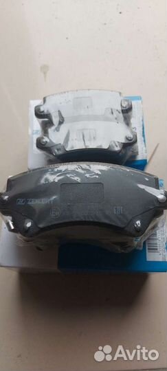 Колодки новые тойота королла Германия