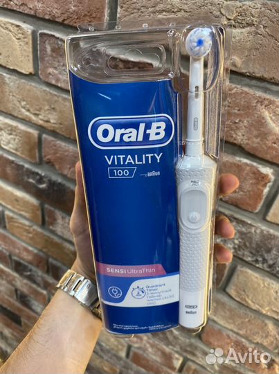 Oral-B Электрическая зубная щетка