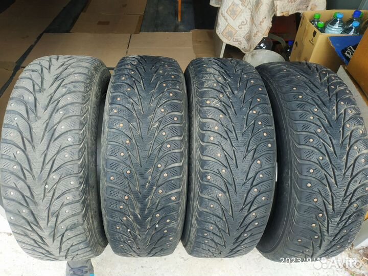 Yokohama IceGuard Stud IG65 235/65 R17 108T