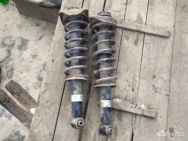 Стойки задние Audi 100 45 к