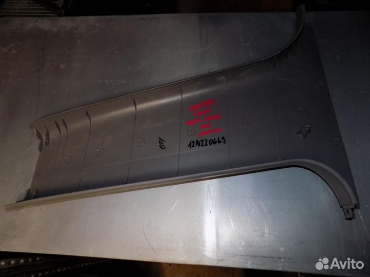 Обшивка стойки Gentra II 2013-2015