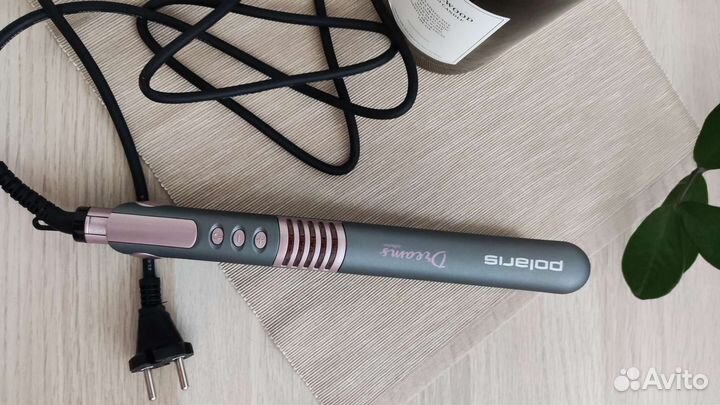 Выпрямитель для волос новый