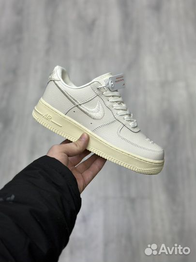 Кроссовки Nike Force Stussy бежевые женские ко