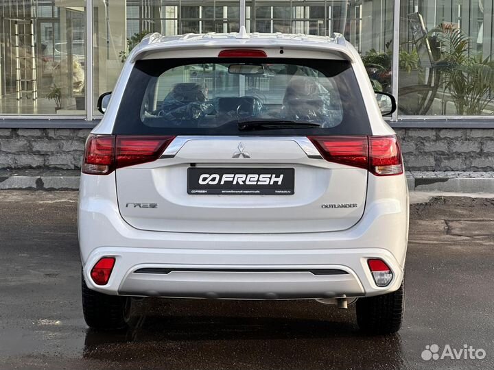 Mitsubishi Outlander 2.0 CVT, 2022, 32 км