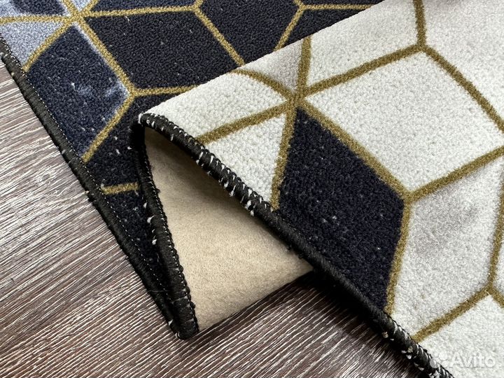 Палас новый 1.2х1.8м