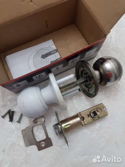 Комплект дверных ручек