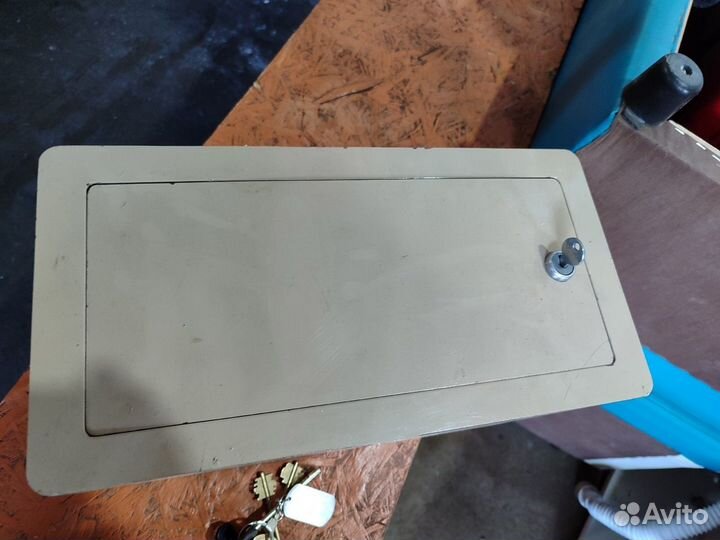 Сейф металлический бу