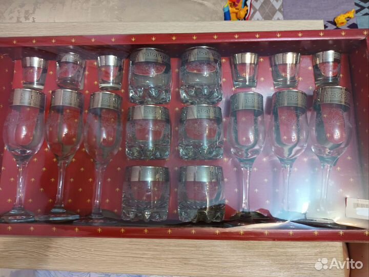 Набор бокалов стопок и стаканов новый