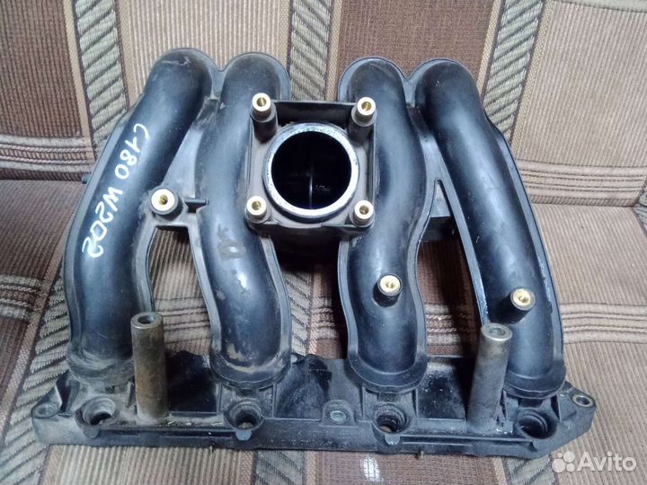 Впускной коллектор Мерседес c180 w202