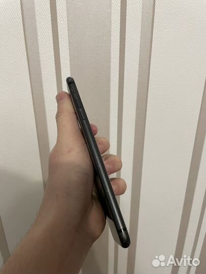 iPhone 8 Plus, 64 ГБ