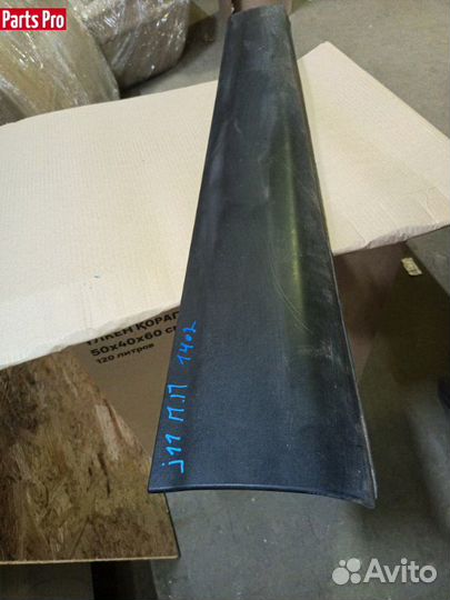 Молдинг передней правой двери Nissan Qashqai J11