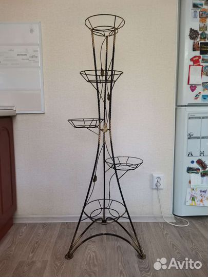 Подставка для цветов напольная металлическая