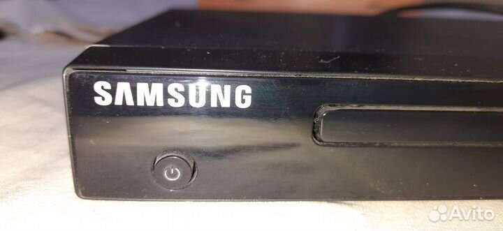 Продаю лазерный DVD плеер Samsung