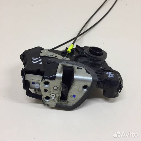 Замок двери передней правой Toyota Auris E150 2006