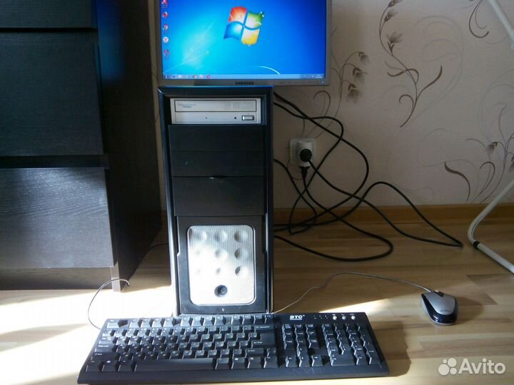Компьютер с виндовс 7