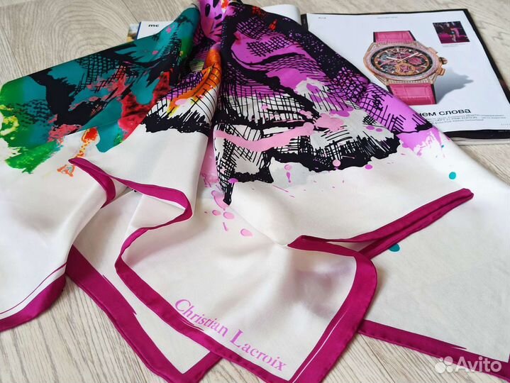 Белый платок Christian Lacroix ручная подшивка