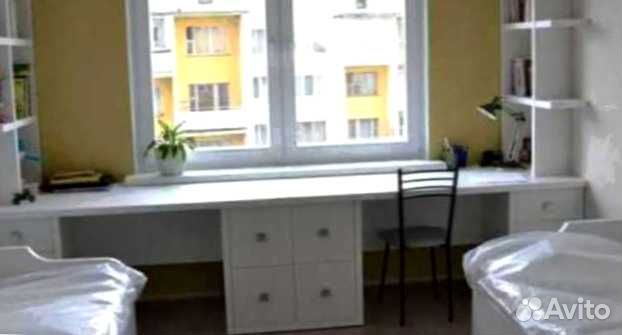 Рабочая зона у окна