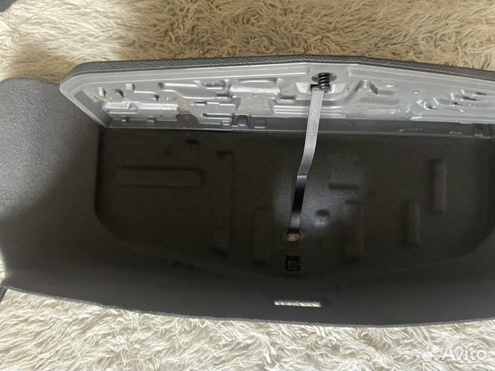 Обшивка крышки багажника под инструмент бмв е39