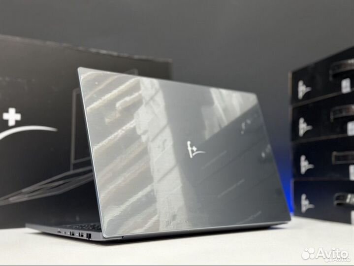 Новый ноут 15.6