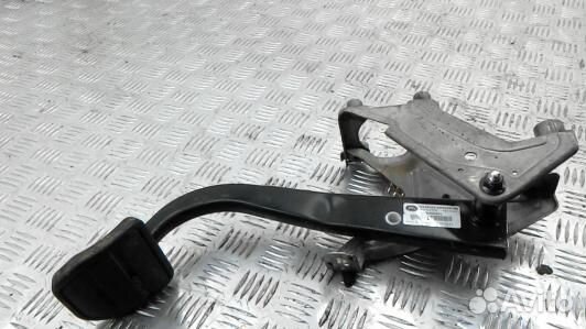 Педаль тормоза land rover discovery 3 (76Y07O201)