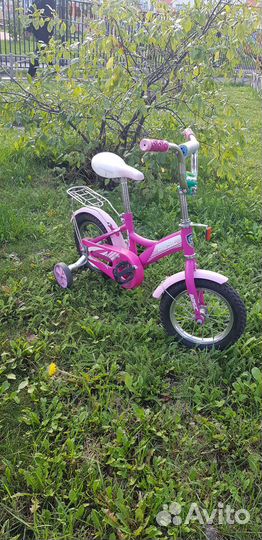 Детский трехколесный велосипед