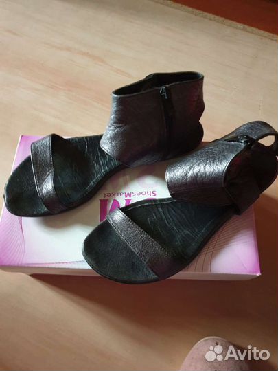 Босоножки