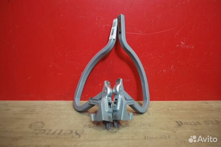 Петля крышки багажника Kia Rio 3