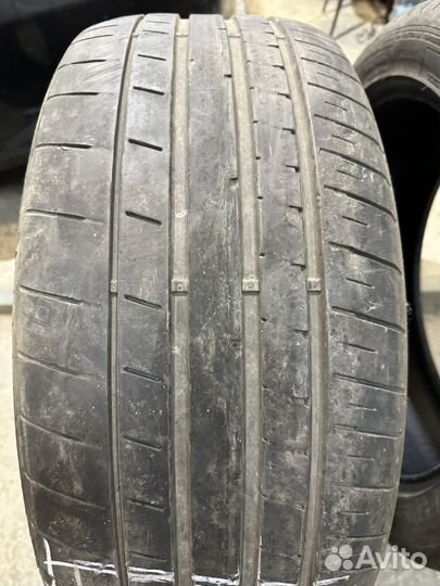 Dunlop Sport Maxx Race 2 255/45 R20 и 285/40 R20