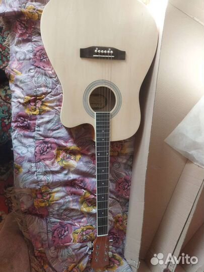 Продаю гитару