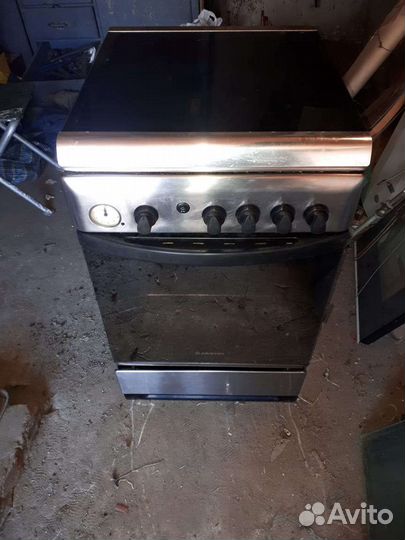 Газовая плита бу Ariston