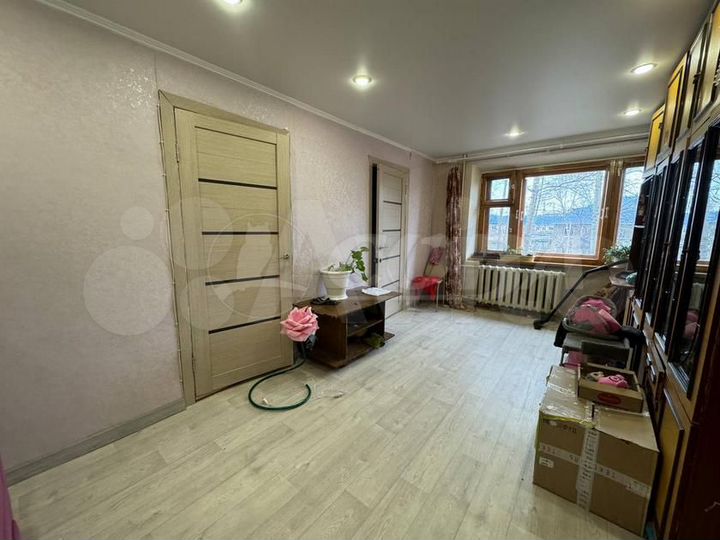 4-к. квартира, 61 м², 2/5 эт.