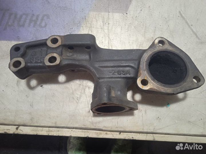 Патрубок интеркулера Isuzu Nqr75