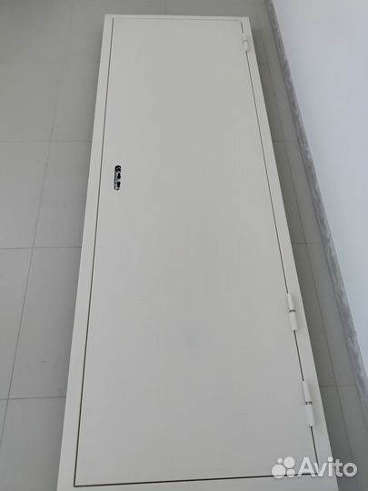 Продам дверь железную