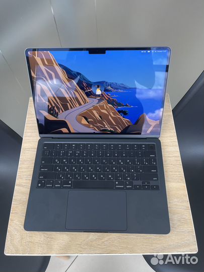 Apple macbook Air 13 2022 m2 256