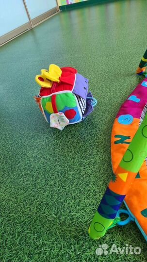 Развивающий коврик