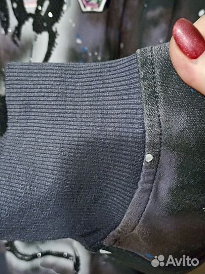 Свитшот женский яркий принт стразы