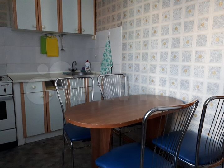 2-к. квартира, 60 м², 4/11 эт.