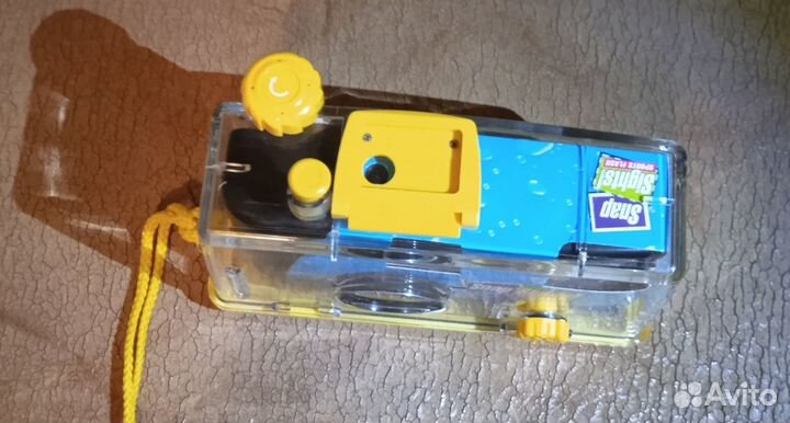 Фотоаппарат пленочный в боксе для подводной съемки