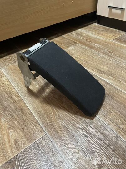 Руль и подлокотник для VW