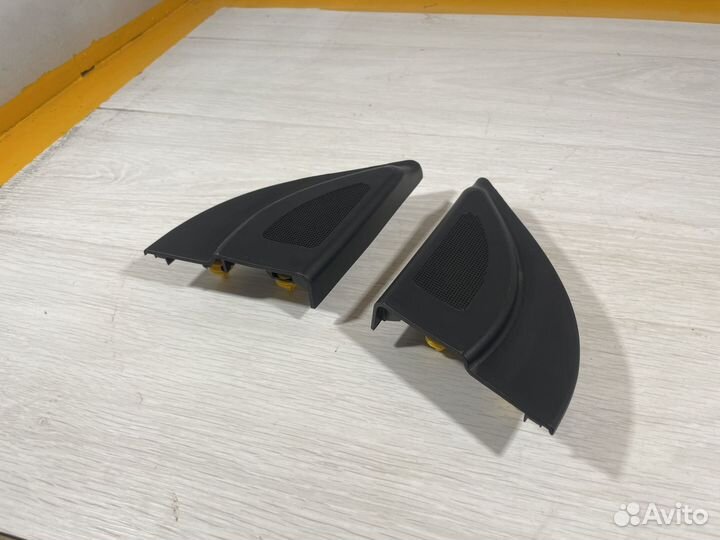 Накладки зеркал с динамиками Hyundai Solaris 1