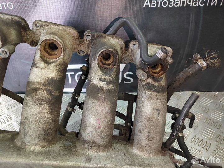 Впускной коллектор Volkswagen Passat B5+ 1.8