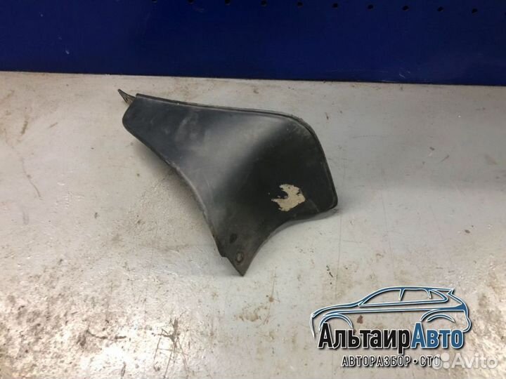 Передние брызговики Toyota Corolla E150 (Бронь )