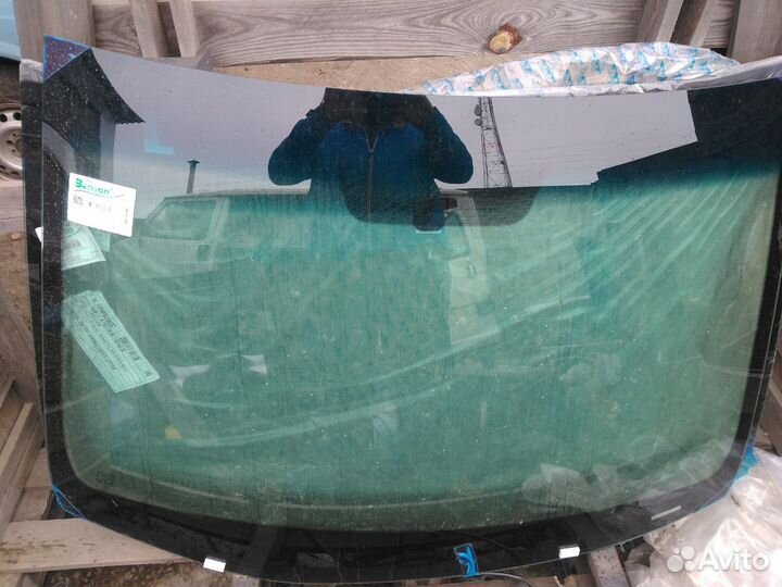 Лобовое стекло на Skoda Octavia