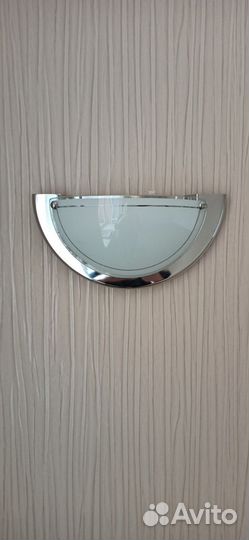 Настенный светильник бра