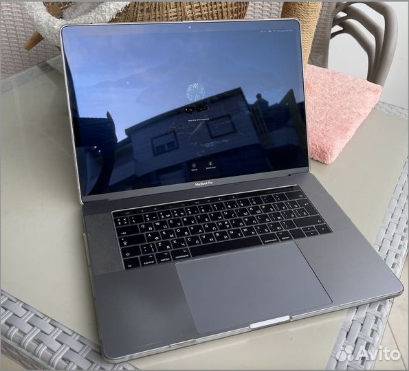 Macbook Pro 15 2017 i7/16gb/512gb/2video