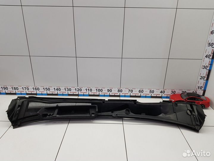 Решетка стеклоочистителя (Toyota RAV4)