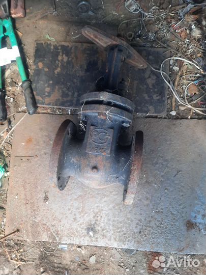 Задвижка чугунная